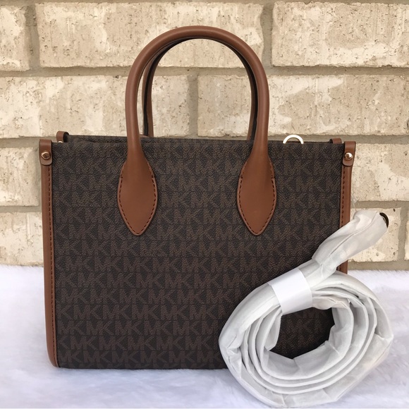 Michael Kors Purse - Picture 5 of 7